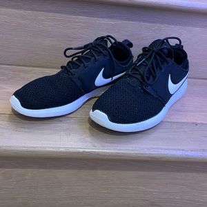 Nike athletic shoes women’s size 9